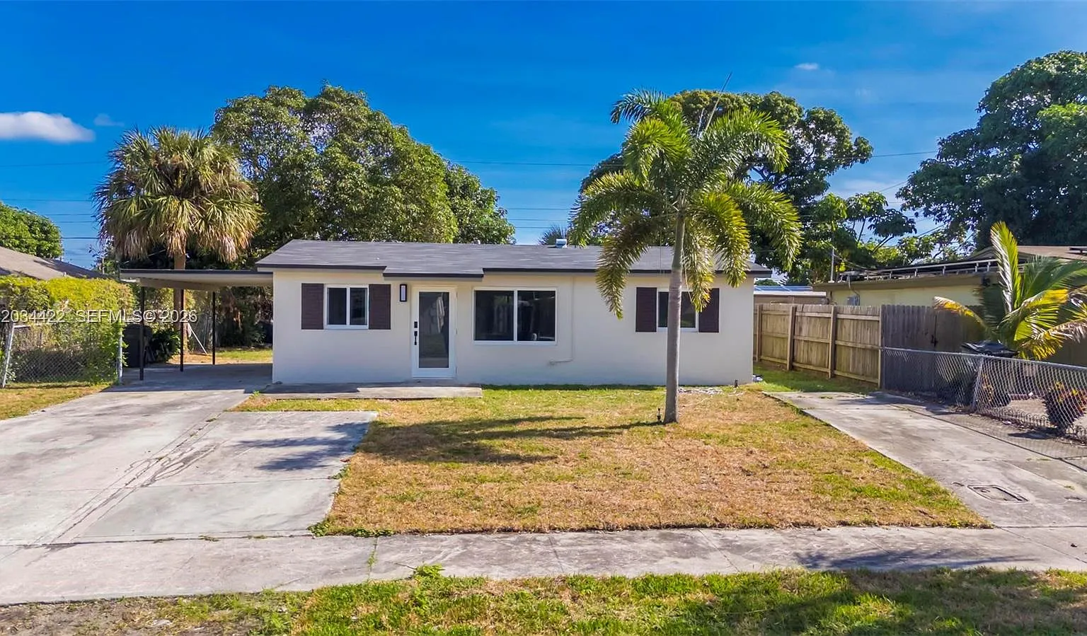Poinciana Heights Delray — Photo 1