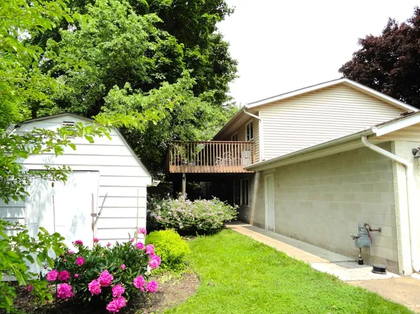 9540 24th Ave N, Plymouth, MN 55441