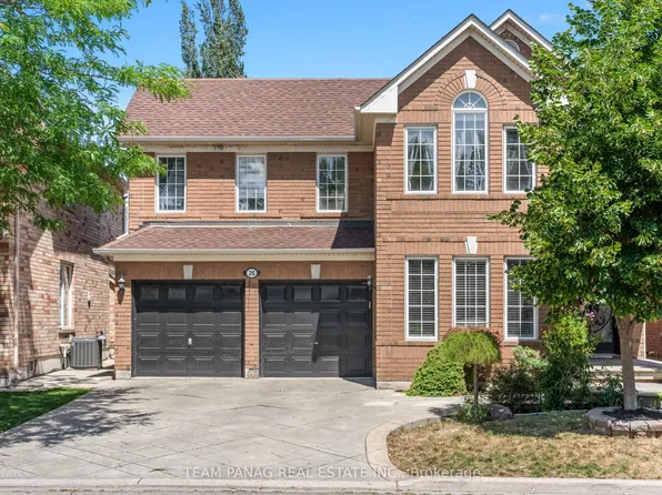 26 Bowsfield Dr, Brampton, ON L6P 1A6