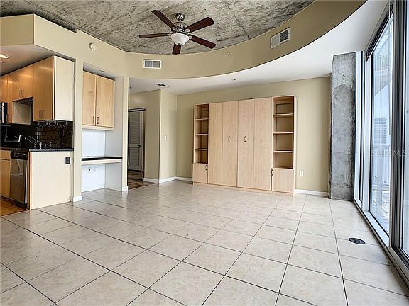 3rd image of 155 Court Ave #1703