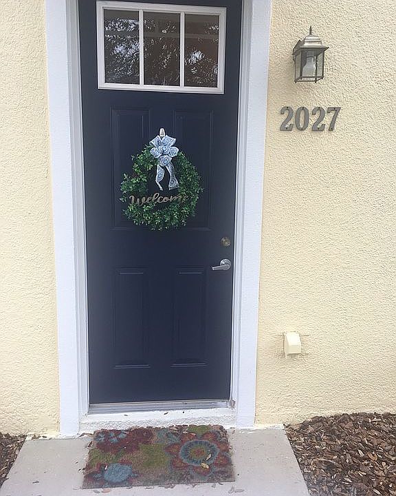 1st image of 2027 Grand Oak Dr