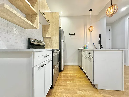 Rented by Doorway NYC, LLC | media 23