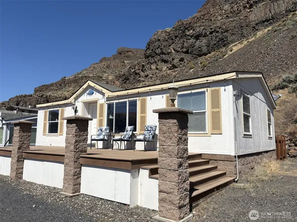 1198 N Section Place, Quincy, WA 98848