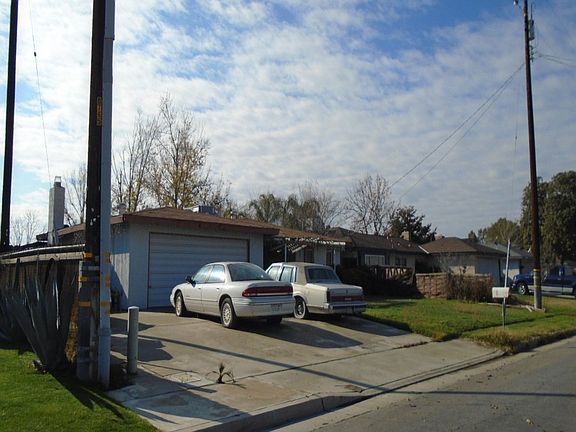 3rd image of 4601 De Ette Ave