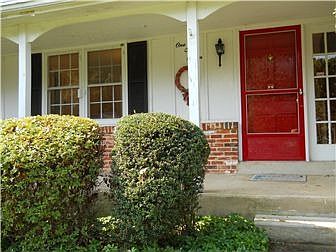 2nd image of 107 Oldbury Dr