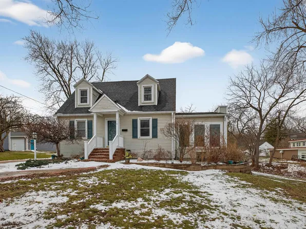 114 Hanna Blvd, Waterloo, IA 50701