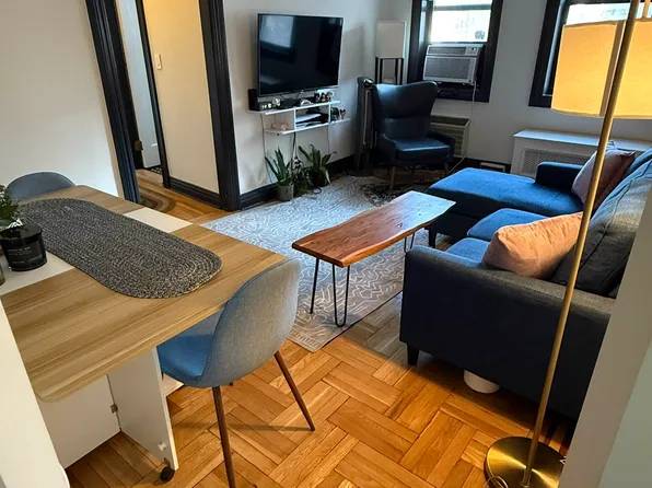 315 East 77th Street image 1 of 7