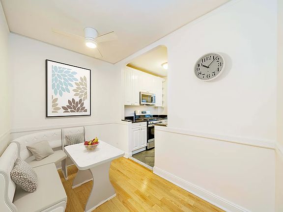 4th image of 325 E 77th St APT 2D
