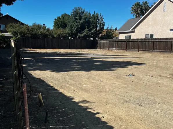 730 Arbor Pointe Ave, Gustine, CA 95322