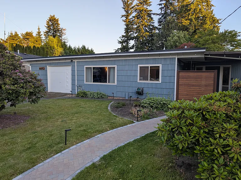 4410 224th St SW — Photo 1