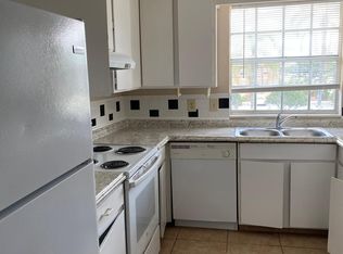 408 Banyon Tree Cir APT 200, Maitland, FL 32751