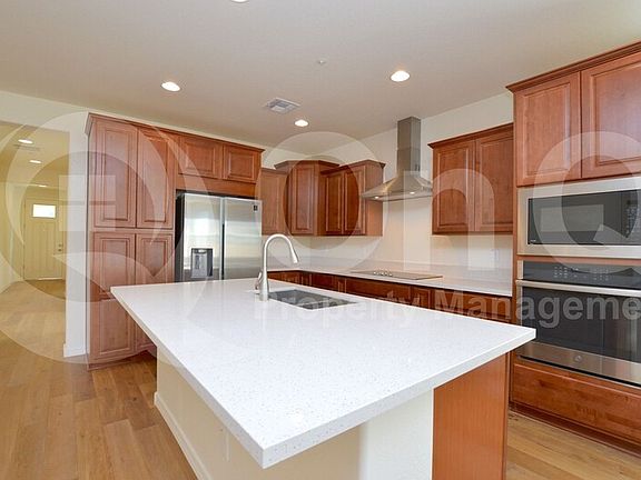 2nd image of 3936 E Oxford Ln