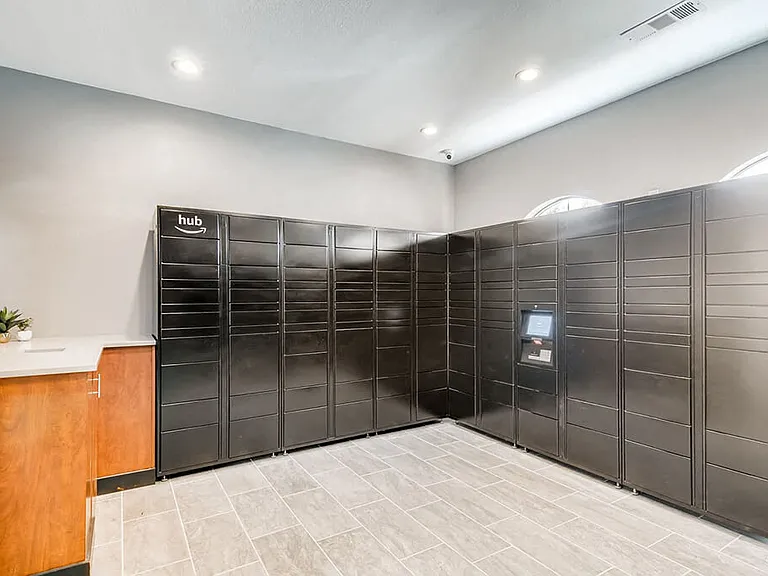 Parkfield Apartment Homes — Photo 17