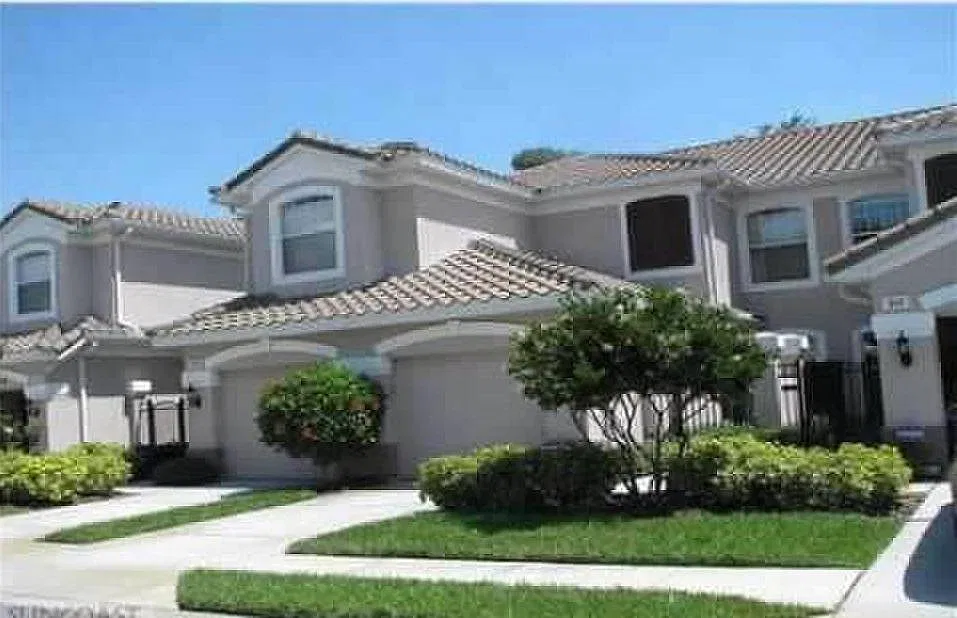 842 Lantern Way — Photo 2
