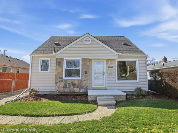 2008 Otis Ave, Warren, MI 48091