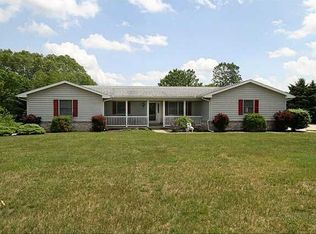 3900 Birdsong Ln, Swanton, OH 43558