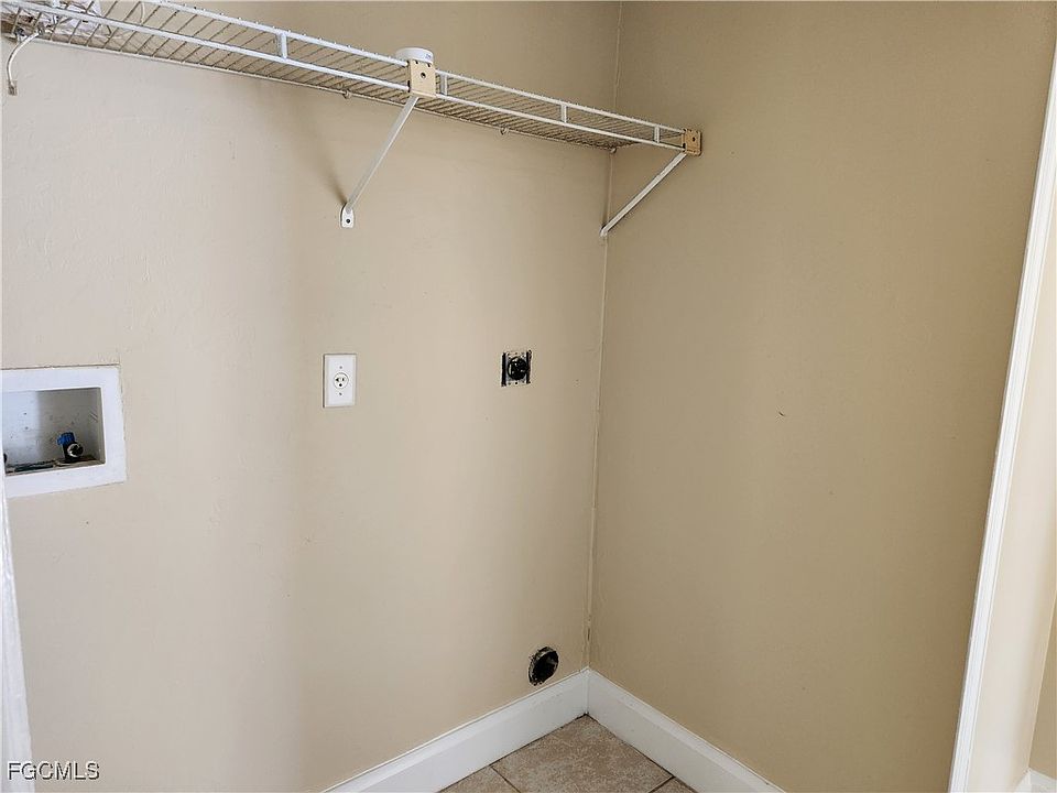 1st image of 1125 Alvin Ave #1125