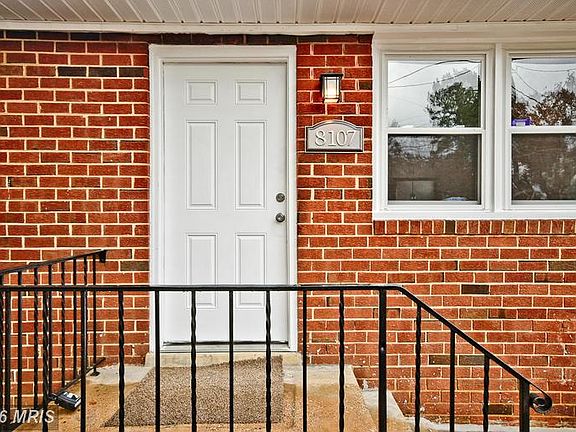 4th image of 8107 Vineyard Dr