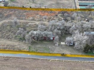 17 S Cemetery Rd, Tuttle, OK 73089