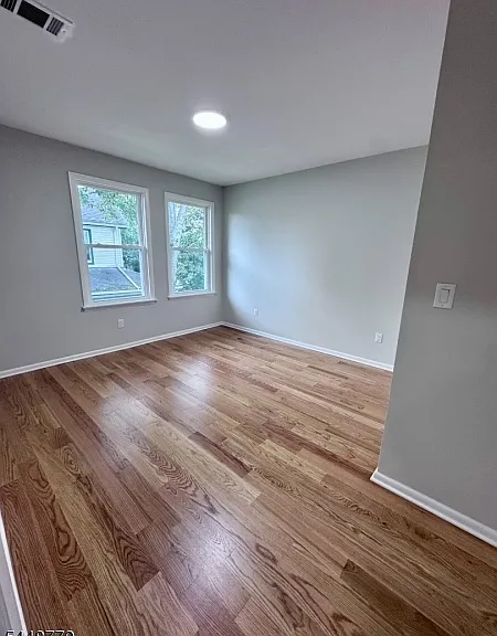 441 W Broad St — Photo 14
