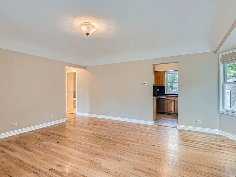 2626 S Williams St — Photo 9