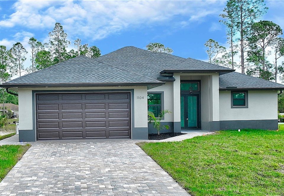 1st image of 1104 Calvin Ave