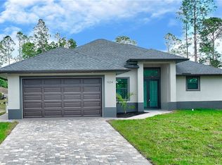 1104 Calvin Ave, Lehigh Acres, FL 33972