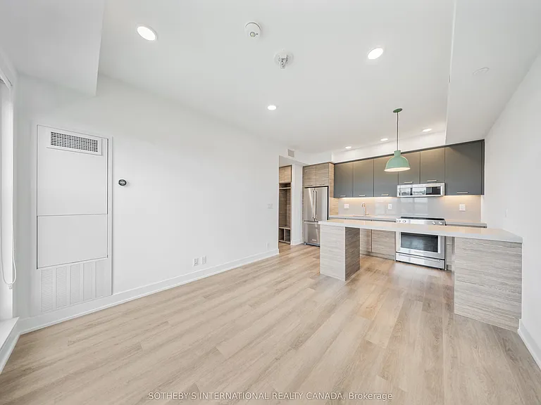 484 Spadina Ave #505 — Photo 7