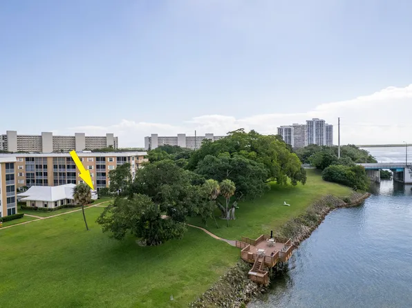 304 Golfview Road #103 E, North Palm Beach, FL 33408