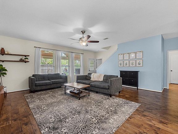 5th image of 22422 Lamaster Ln