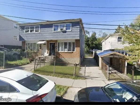 114 Warren Street image 1 of 5