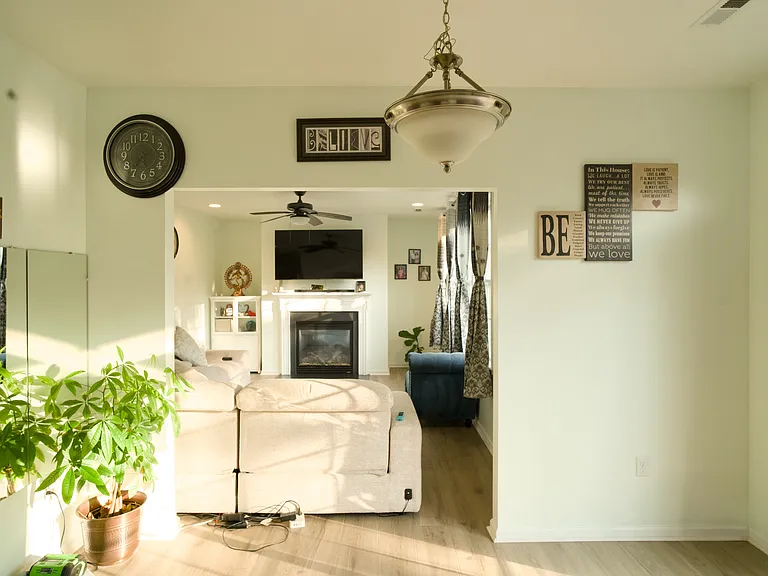 10 Dahlia Ct — Photo 8