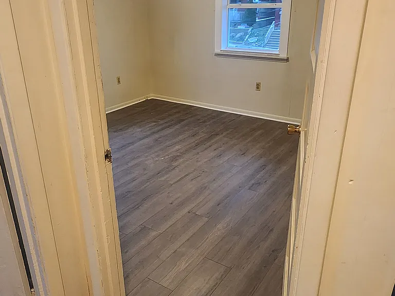 318 Spruce St — Photo 5