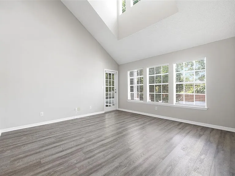 3274 Haviland Ct #201 — Photo 10