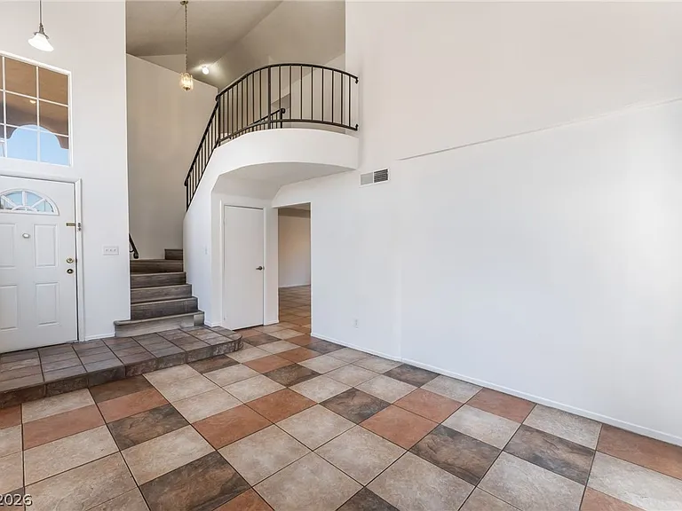 2655 Par Four Ln — Photo 7