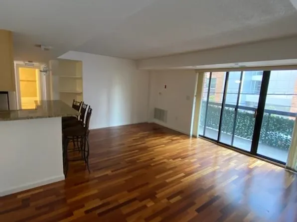 700 1st Street 2Q image 3 of 21