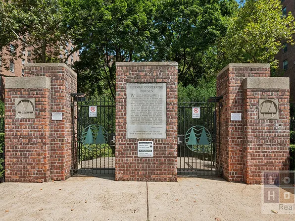 550 Grand Street image 12 of 19