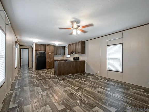 2nd image of 30776 Weiss Rd