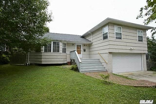 1st image of 48 Essex Ct