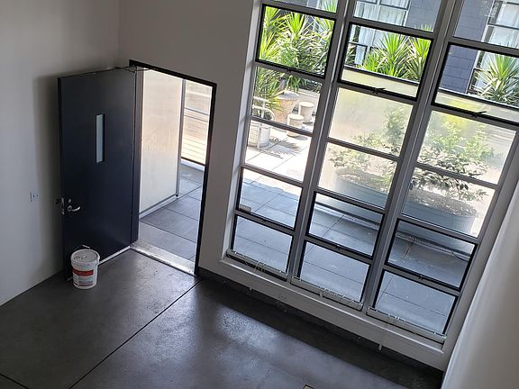 5th image of 1415 Indiana St APT 105