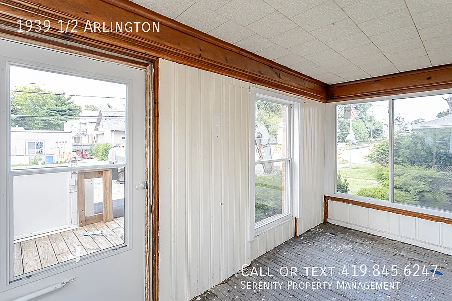 Summer-Ready 1BR Duplex Living Bright, Fresh & All Yours! — Photo 2