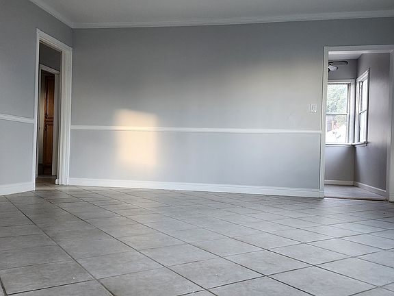 3rd image of 2637 Altura Ave