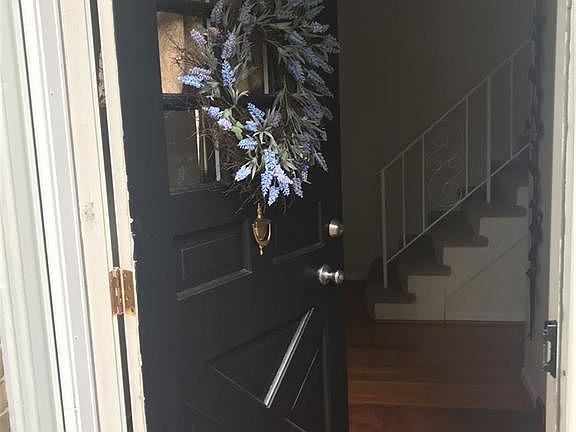 3rd image of 15 Hilltop Dr