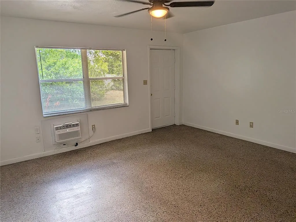 2 bed, 1.0 bath, 720 sqft, $900 — Photo 3