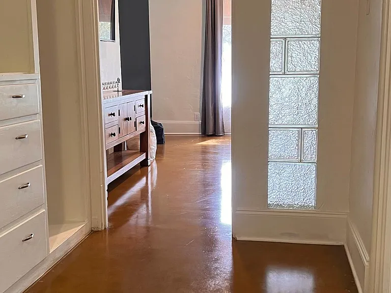 54 W Culver St — Photo 22