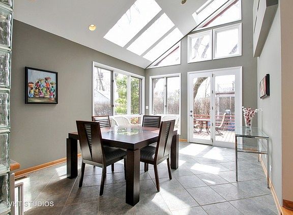 5th image of 6839 N Lowell Ave