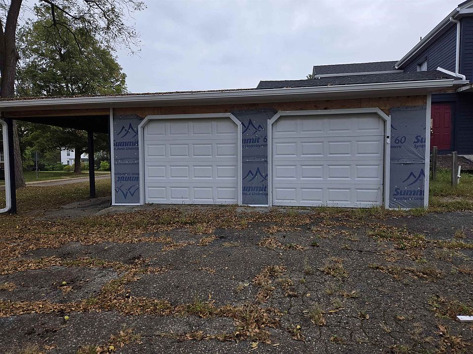 339 N Main St, photo 16