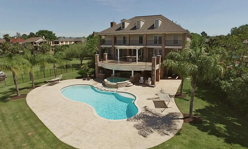 1st image of 1607 Lake Arbor Dr
