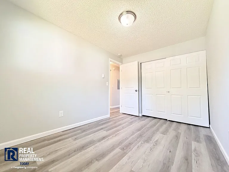 Elizabeth Anderson Apartments — Photo 14
