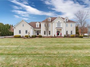 115 Riverview Rd, Glastonbury, CT 06033